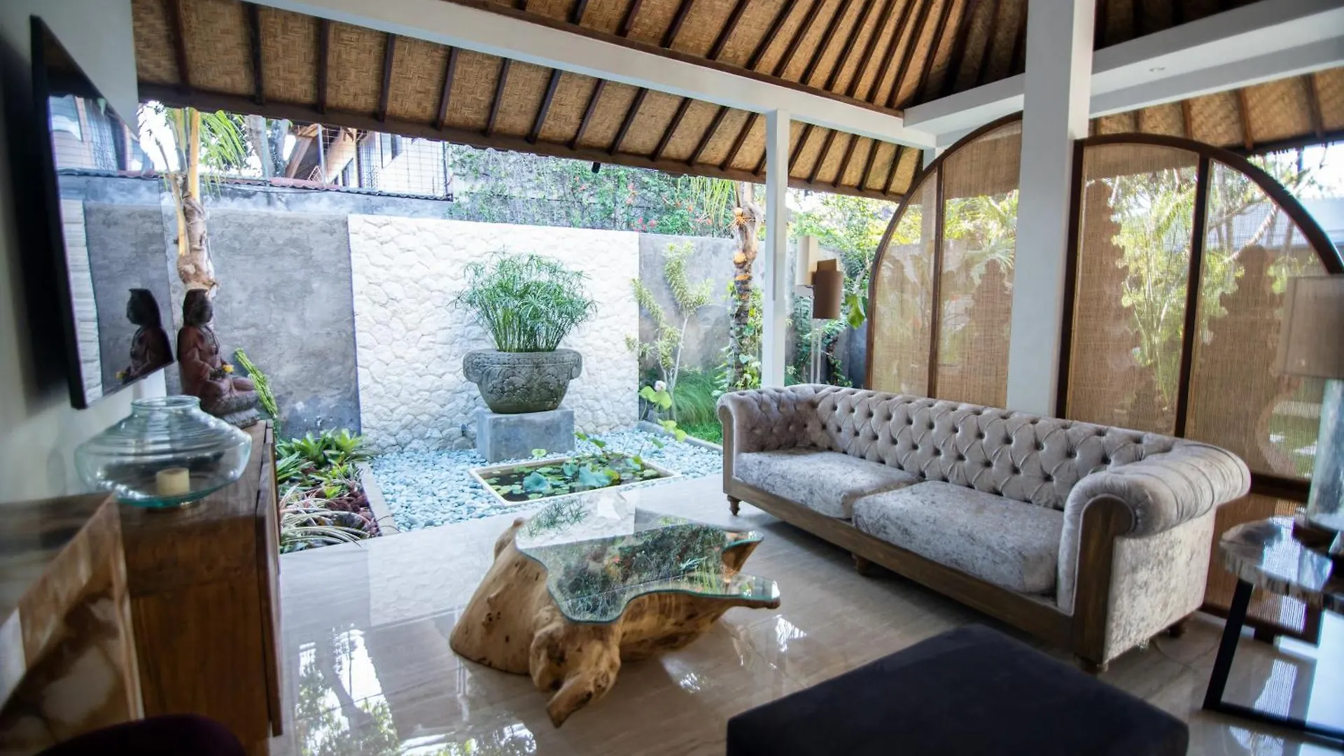 Villa Loba Seminyak 0*,  Indonesia