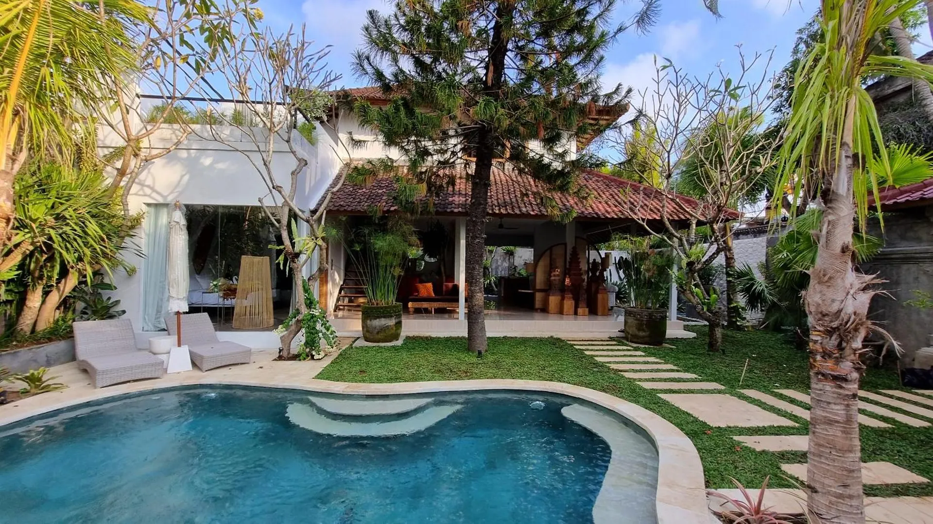 Villa Loba Seminyak